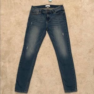 Studio Blue Peyton distressed skinny jean